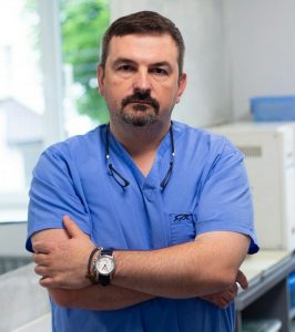 Пластичний хірург Андрій Різник. Лікування гінекомастії Львів. Збільшення грудей Львів
